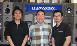 �D�����Ėʔ������X�̃X�^�b�t