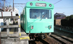 �ߓS�l���s�̂X�E�P�O�ԃz�[���������E�����q���̏���